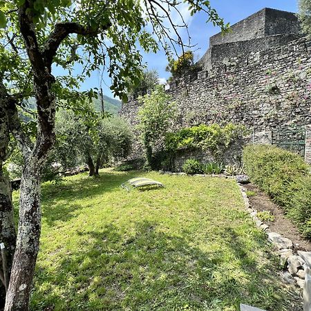 La Finestra Di Dante Apartment Mulazzo Bagian luar foto