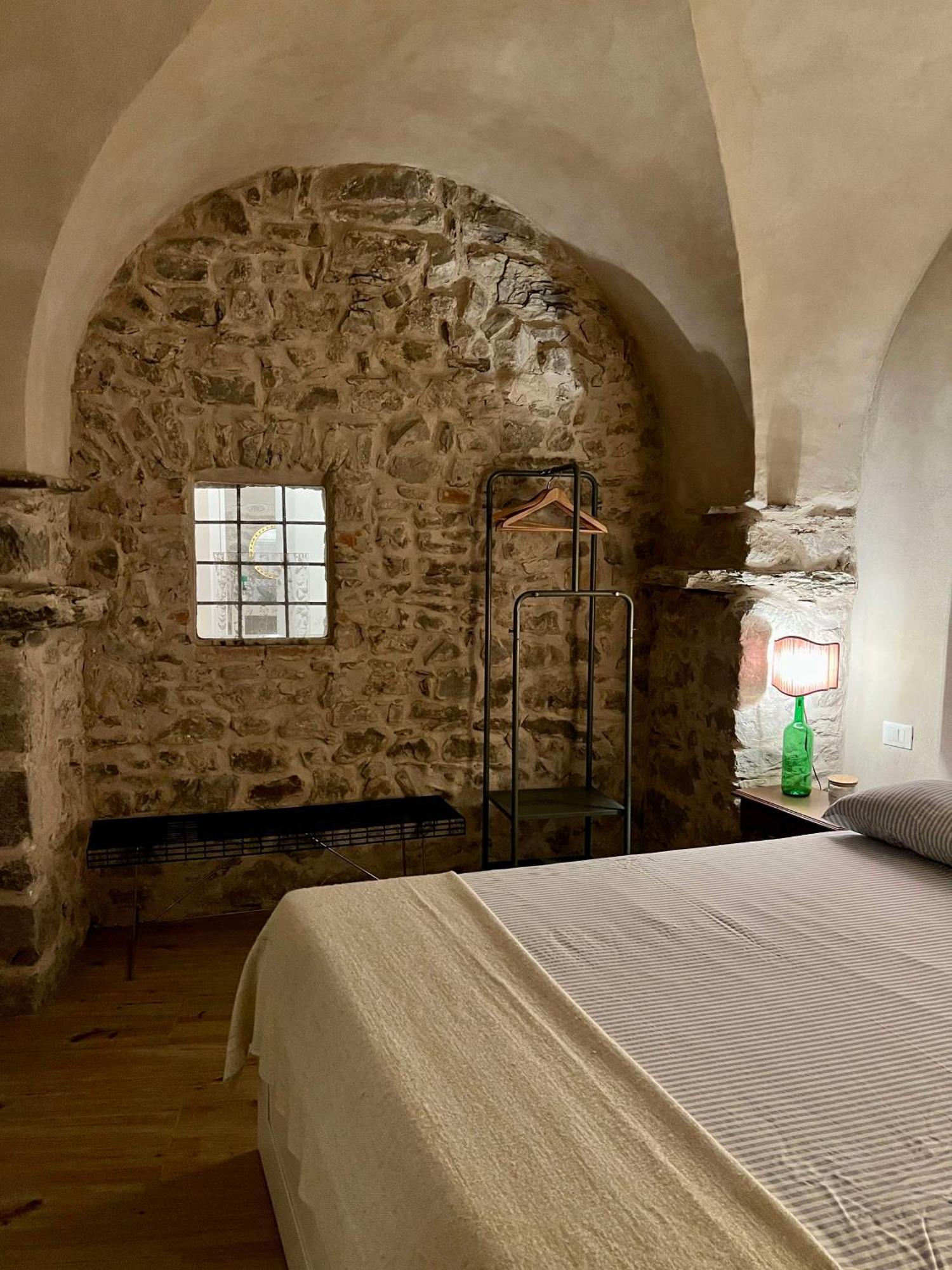 La Finestra Di Dante Apartment Mulazzo Bagian luar foto